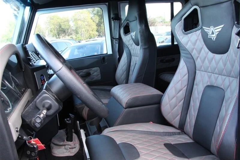 1998 Land Rover Defender 110 - Image 12 of 20