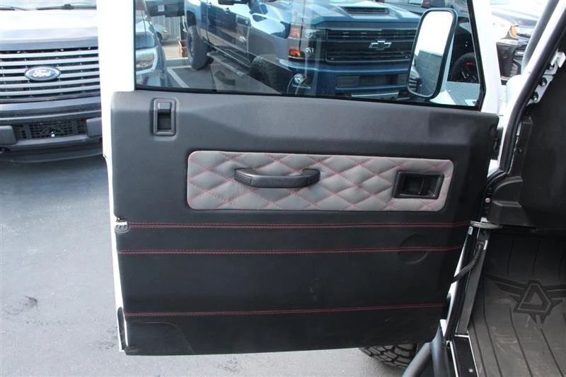 1998 Land Rover Defender 110 - Image 15 of 20