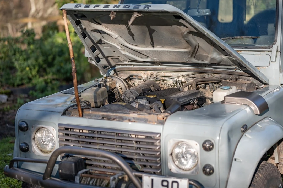1998 Land Rover Defender - Image 10 of 30