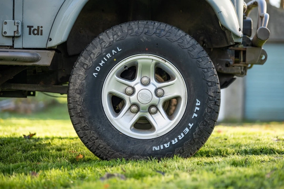 1998 Land Rover Defender - Image 7 of 30