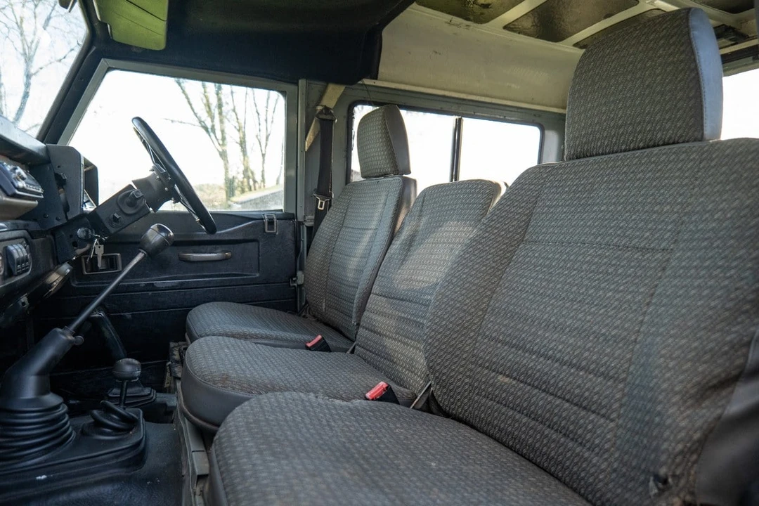 1998 Land Rover Defender - Image 13 of 30