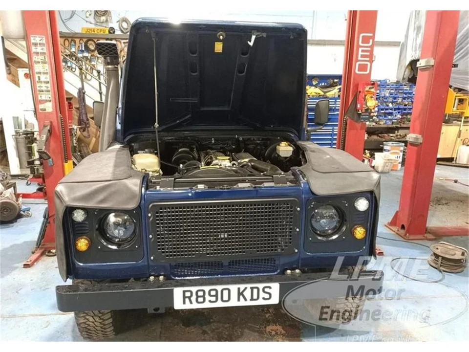 1998 Land Rover Defender - Image 8 of 10