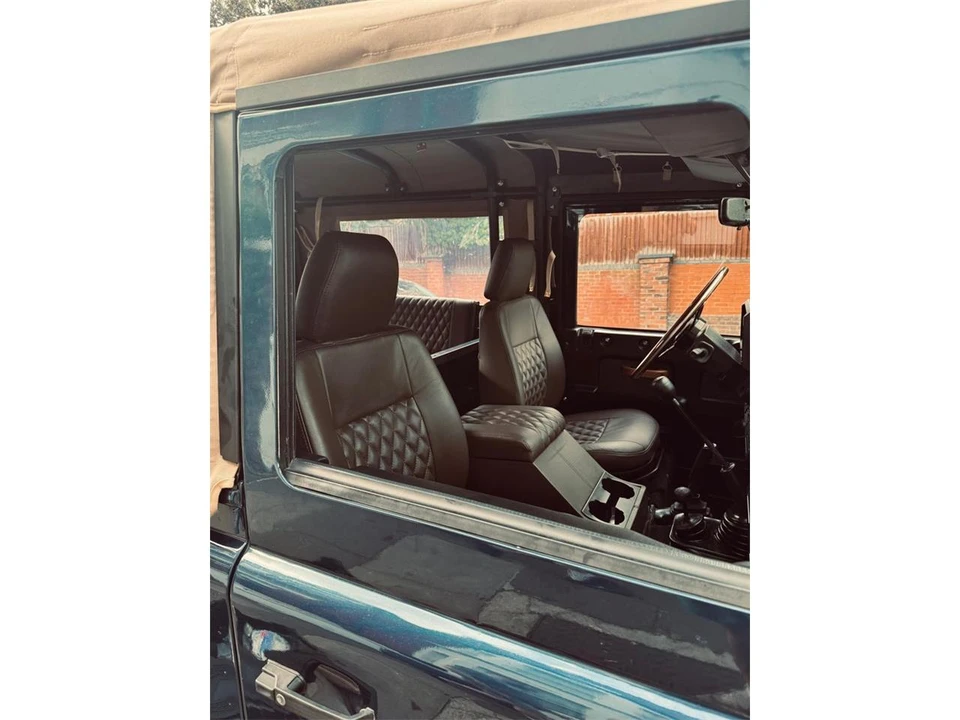 1998 Land Rover Defender - Image 5 of 10