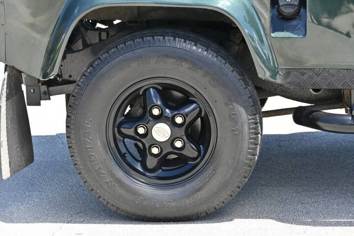 1998 Land Rover Defender - Image 13 of 31