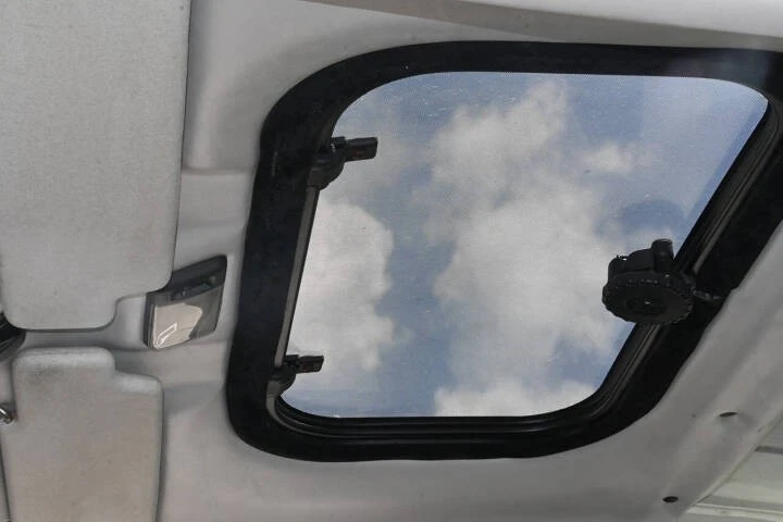 1998 Land Rover Defender - Image 28 of 31