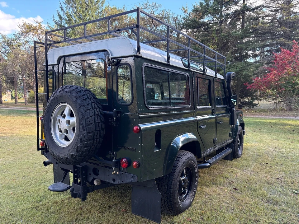 1998 Land Rover Defender 110 - Image 4 of 21