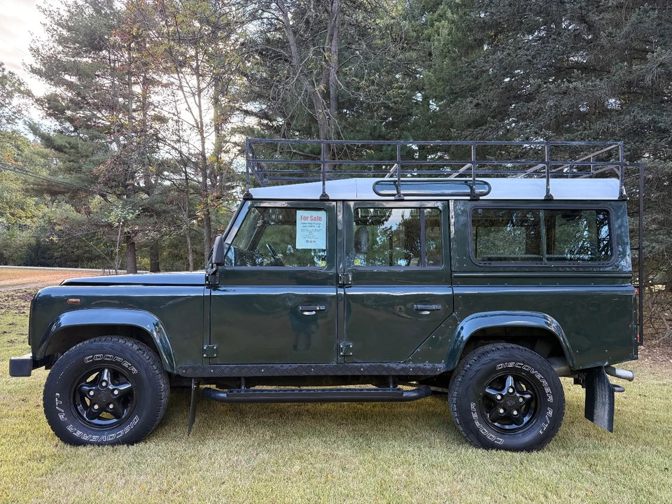 1998 Land Rover Defender 110 - Image 7 of 21