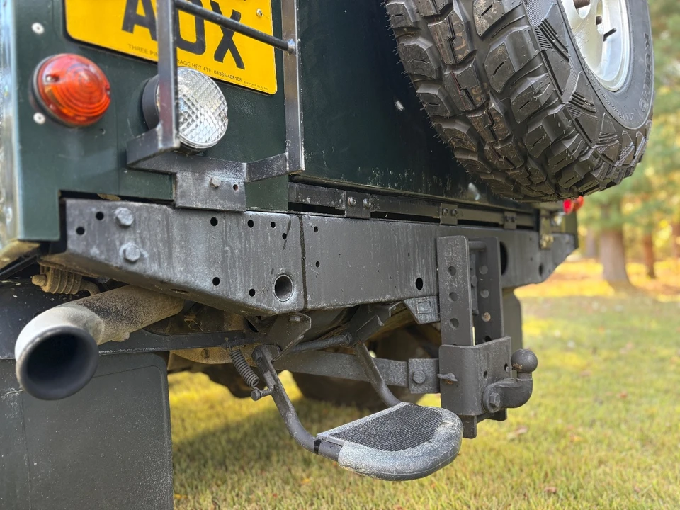 1998 Land Rover Defender 110 - Image 16 of 21