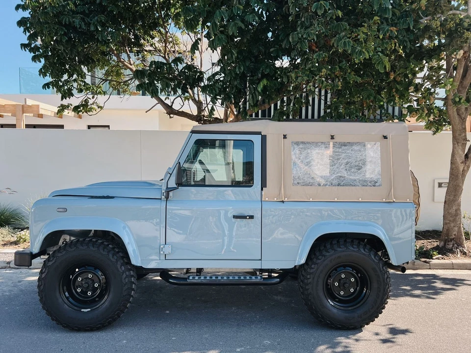 1998 Land Rover Defender - Image 10 of 22