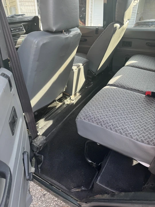 1998 Land Rover Defender 110 - Image 12 of 21