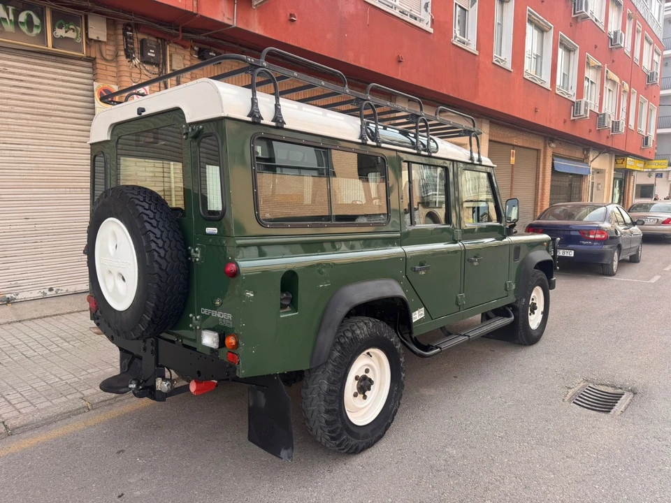 1998 Land Rover Defender 110 - Image 5 of 25