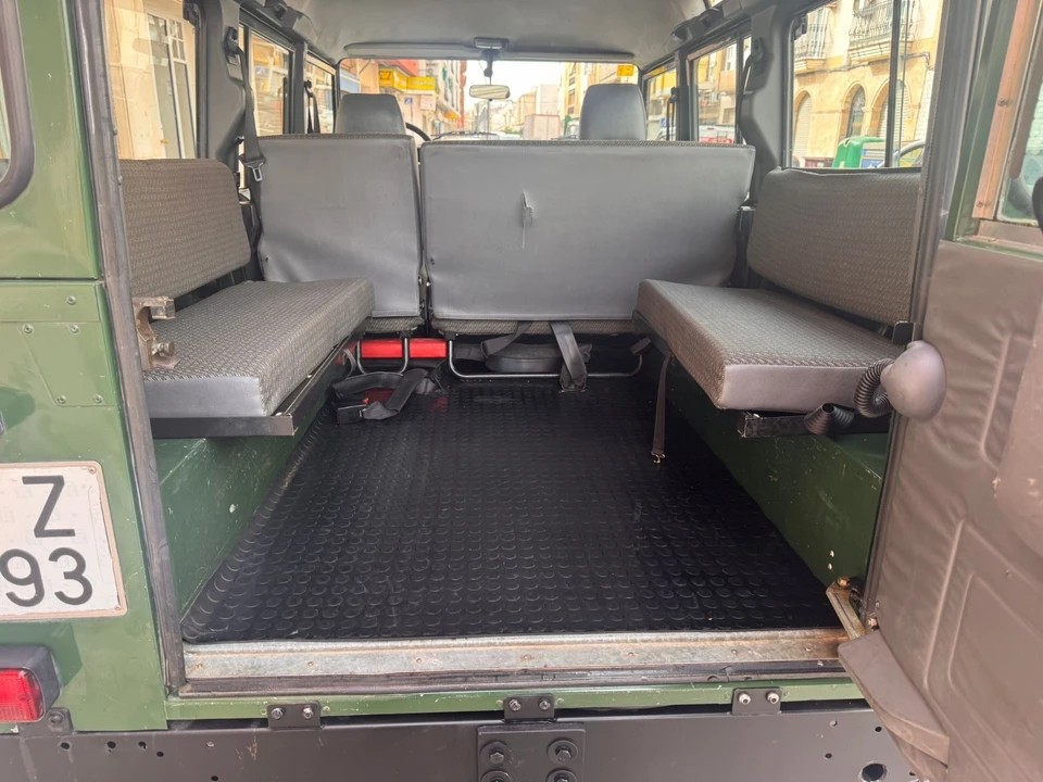 1998 Land Rover Defender 110 - Image 20 of 25