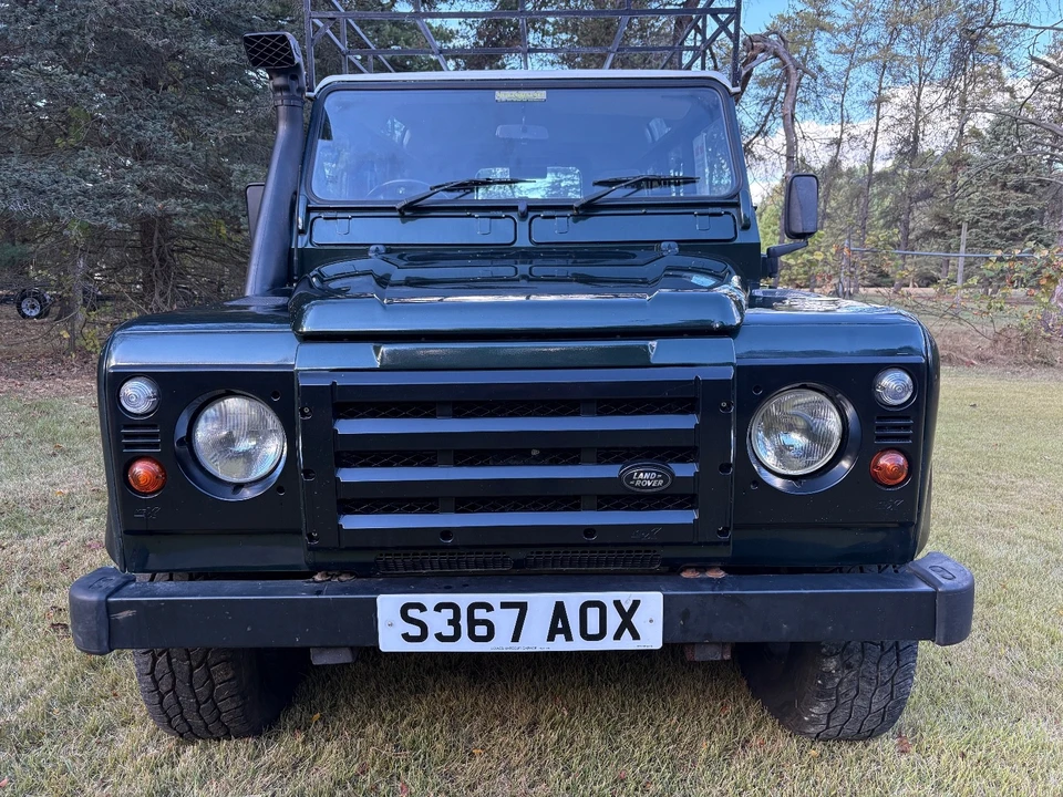 1998 Land Rover Defender 110 - Image 9 of 21
