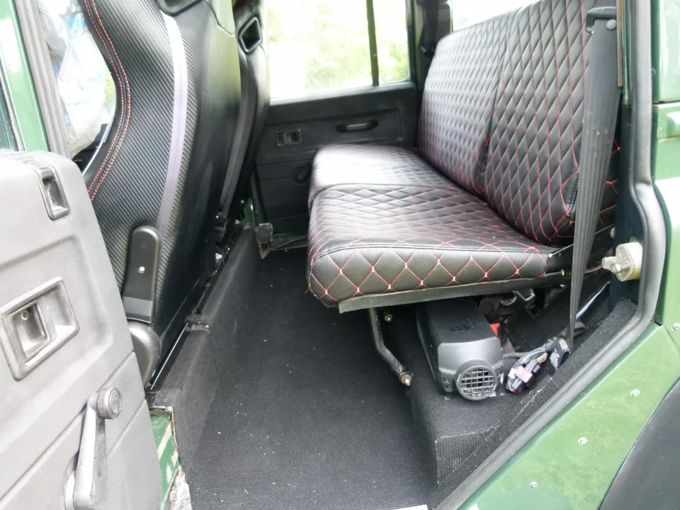1998 Land Rover Defender 110 - Image 13 of 21