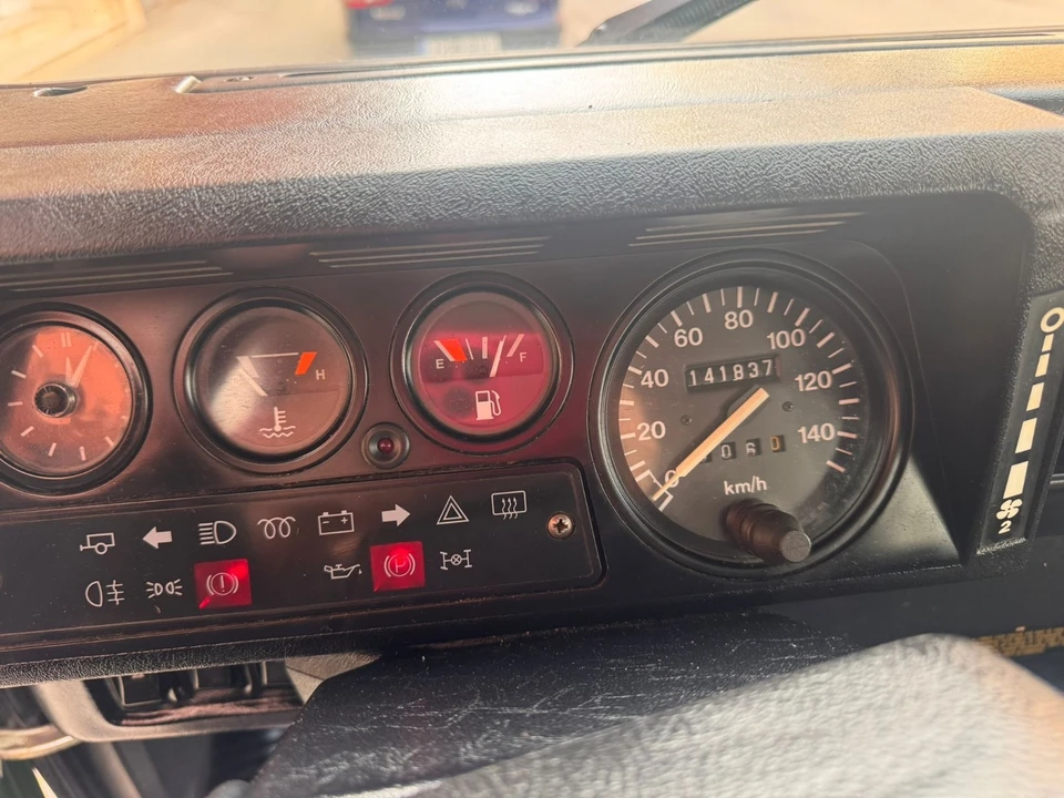 1998 Land Rover Defender 110 - Image 3 of 25