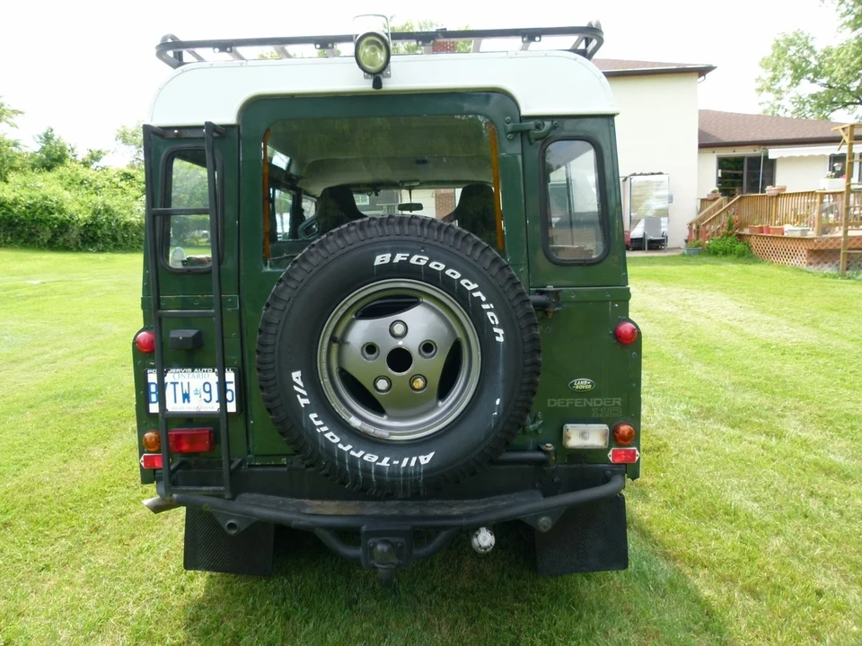 1998 Land Rover Defender 110 - Image 5 of 21