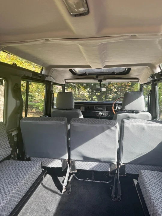 1998 Land Rover Defender 110 - Image 11 of 21