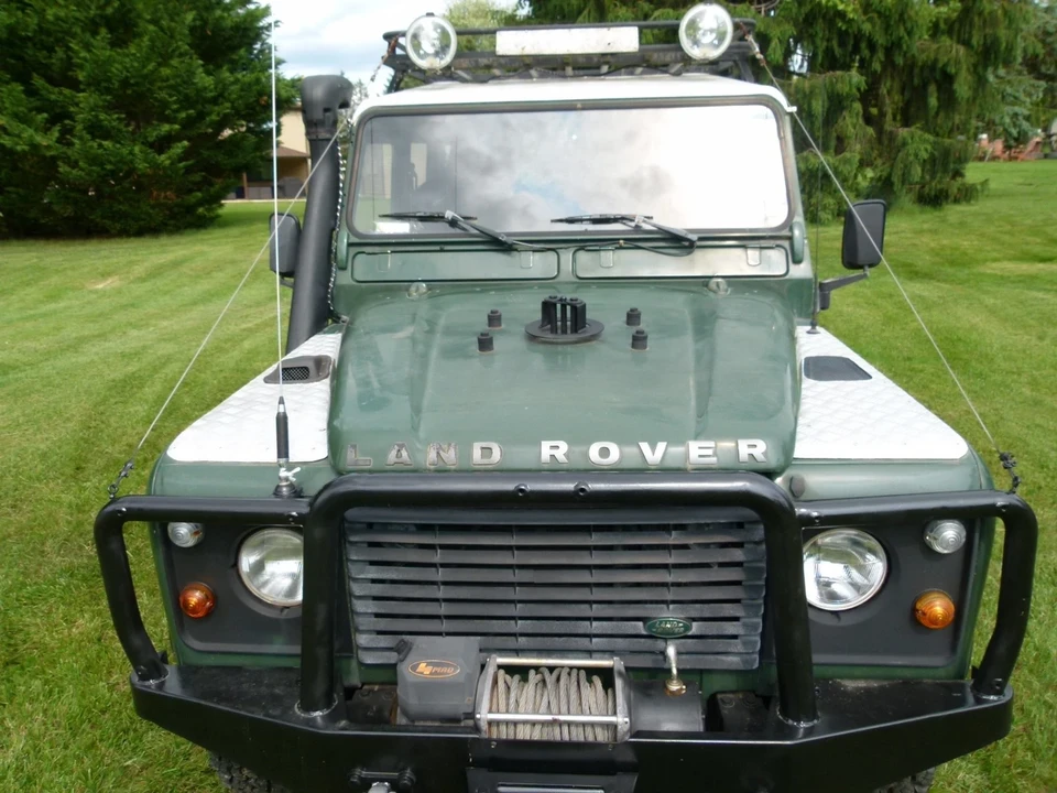 1998 Land Rover Defender 110 - Image 2 of 21