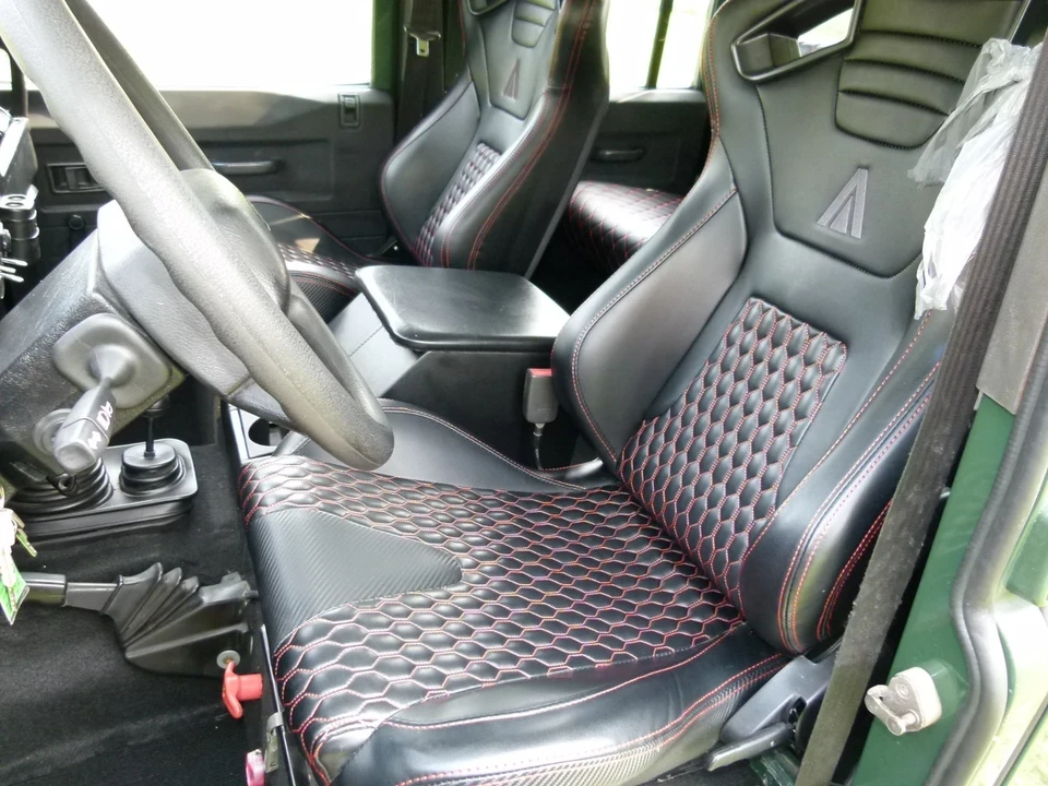 1998 Land Rover Defender 110 - Image 17 of 21