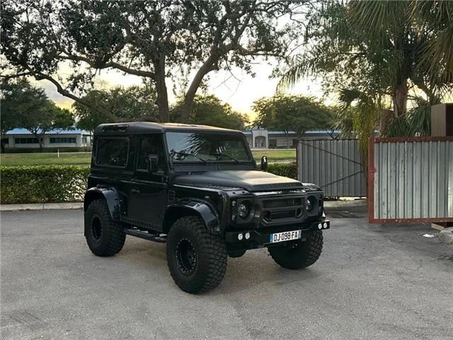1998 Land Rover Defender 110 - Image 2 of 15