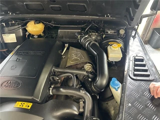 1998 Land Rover Defender 110 - Image 9 of 15