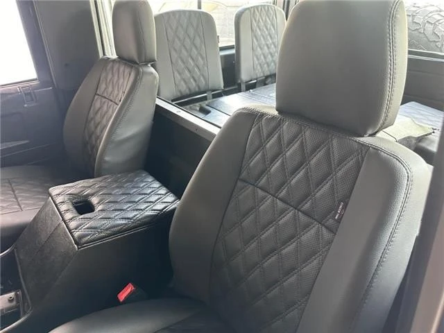 1998 Land Rover Defender 110 - Image 13 of 15