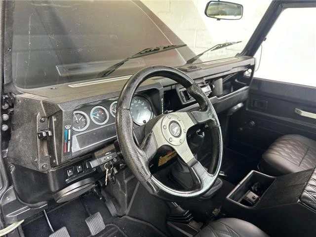 1998 Land Rover Defender 110 - Image 4 of 15