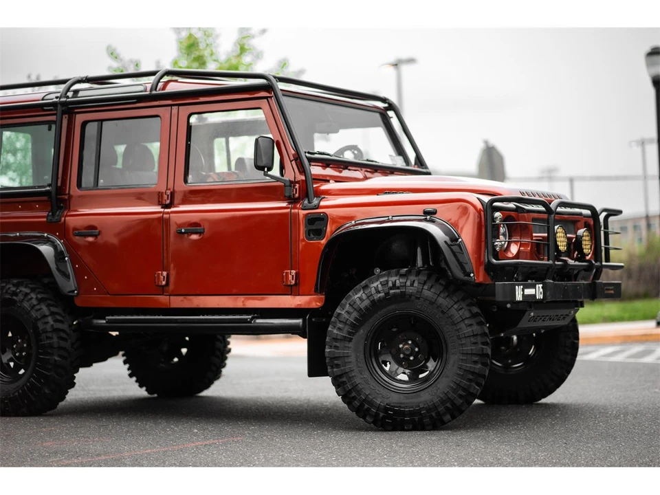 1998 Land Rover Defender 110 - Image 6 of 31