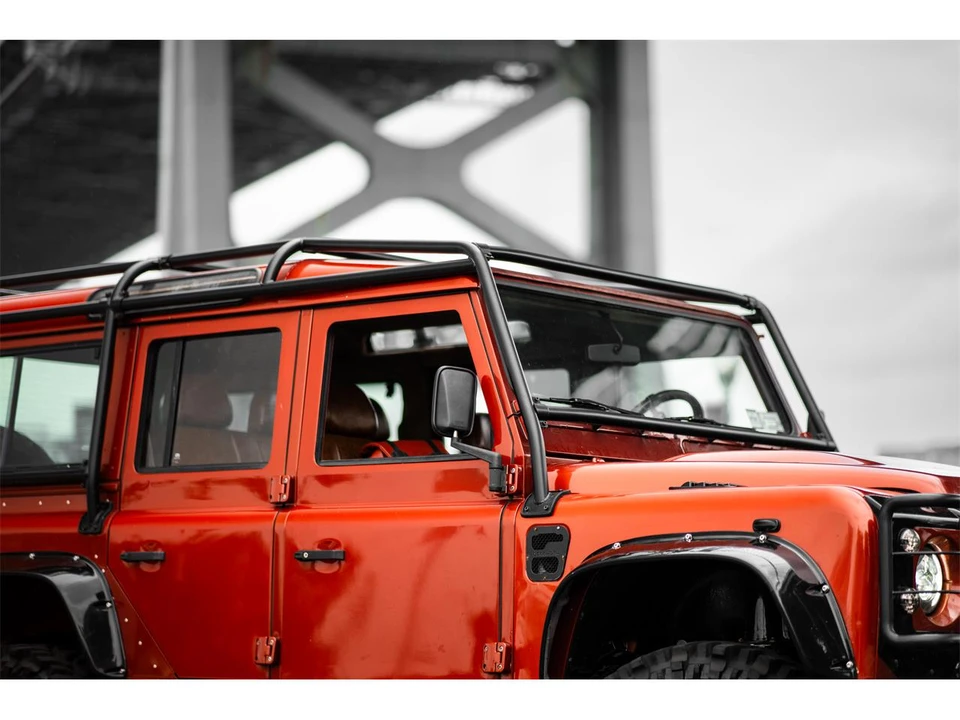 1998 Land Rover Defender 110 - Image 14 of 31