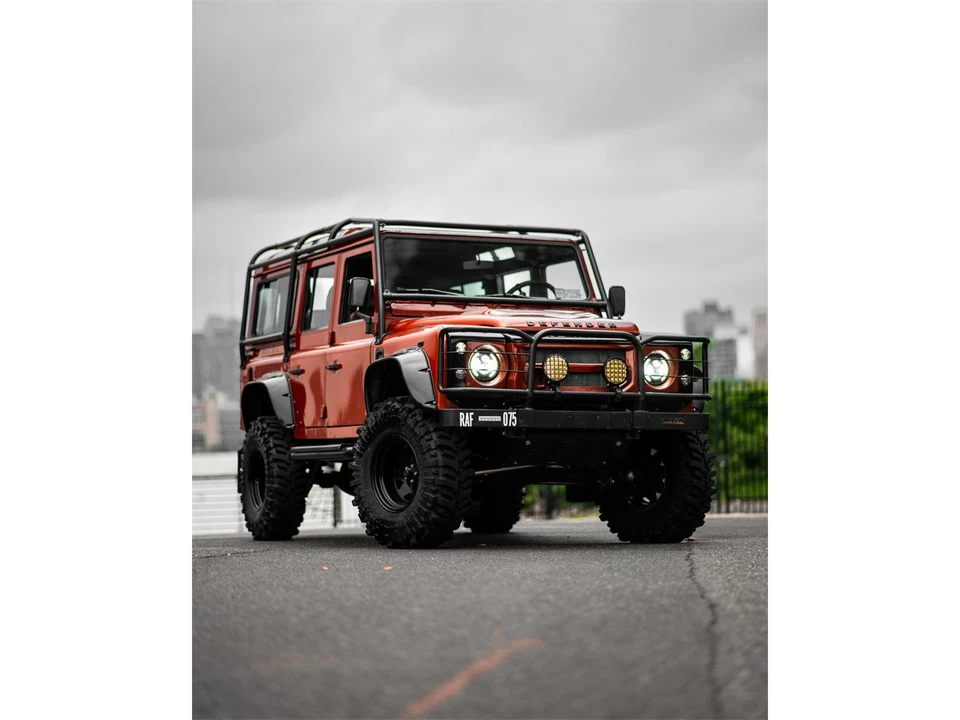 1998 Land Rover Defender 110 - Image 24 of 31
