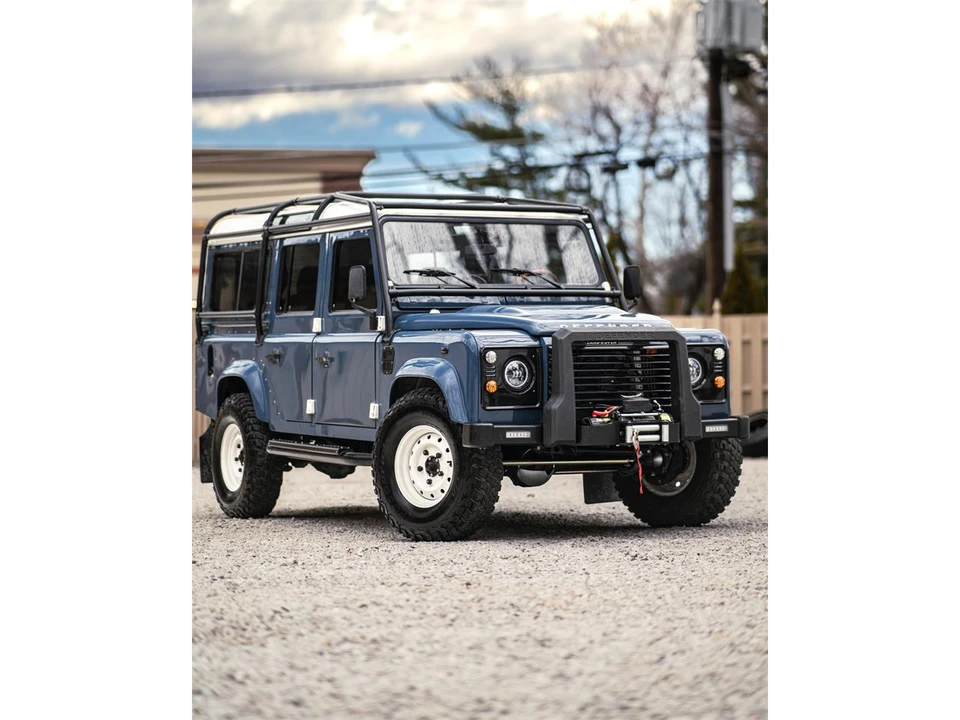 1998 Land Rover Defender 110 - Image 4 of 31