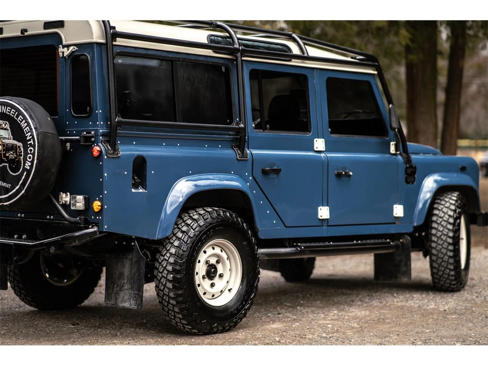 1998 Land Rover Defender 110 - Image 19 of 31
