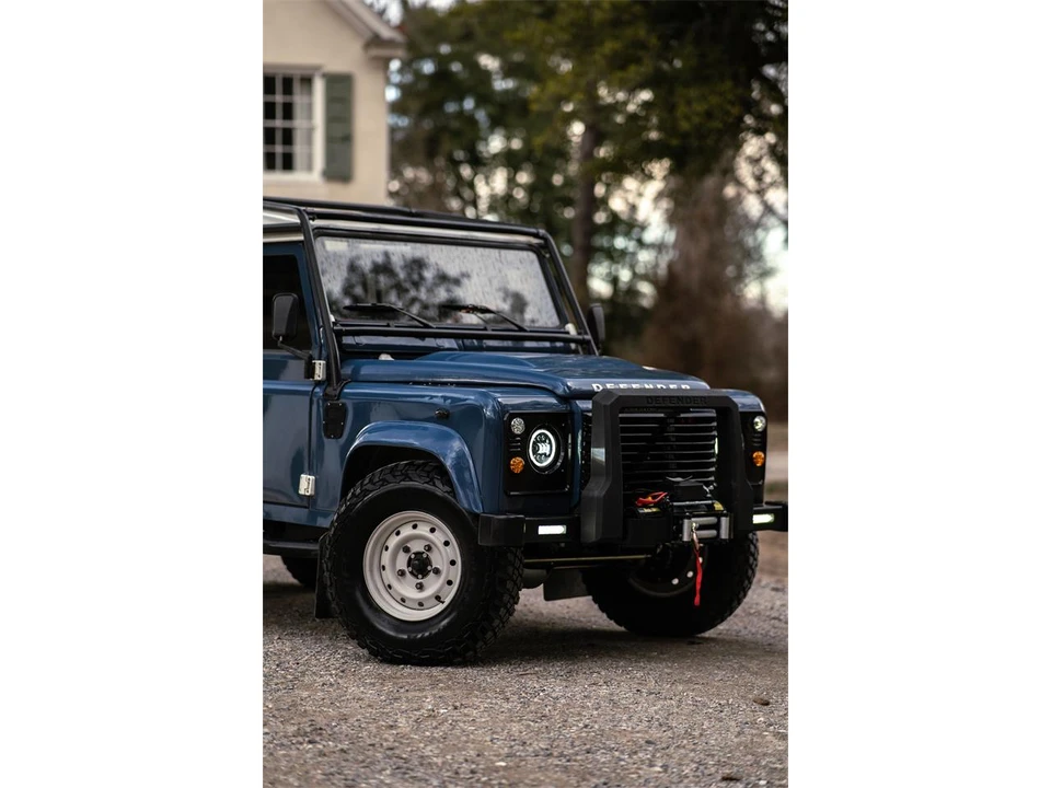 1998 Land Rover Defender 110 - Image 24 of 31