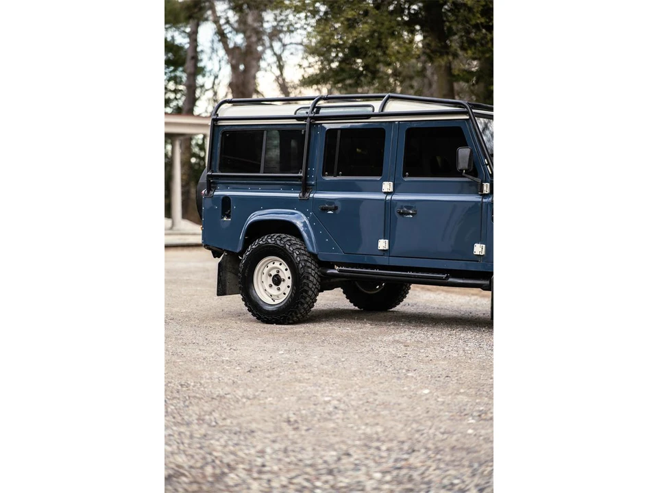 1998 Land Rover Defender 110 - Image 28 of 31