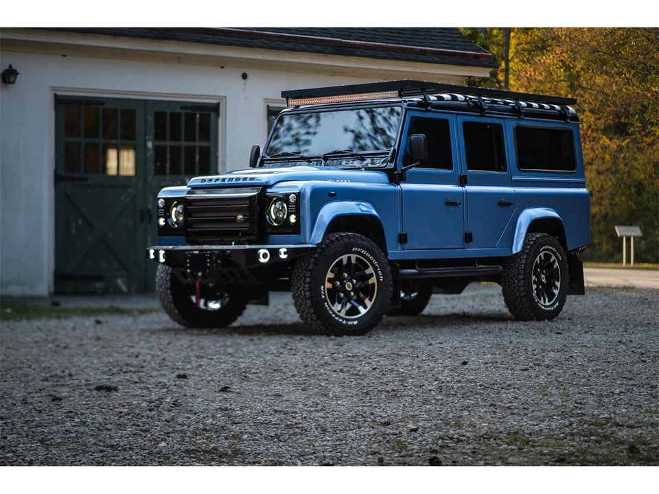 1998 Land Rover Defender 110 - Image 9 of 31