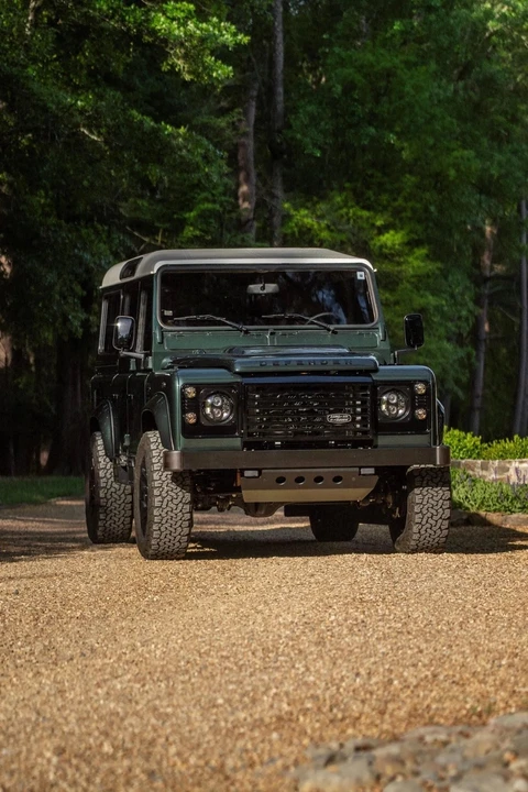 1998 Land Rover Defender 110 - Image 6 of 25