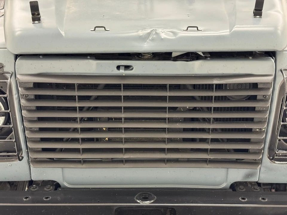 1998 Land Rover Defender 110 - Image 9 of 31