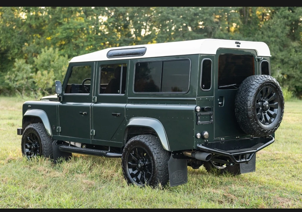 1998 Land Rover Defender 110 - Image 4 of 25
