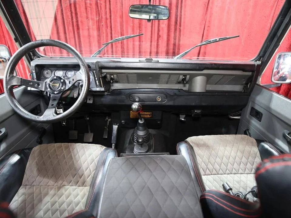 1998 Land Rover Defender 110 - Image 14 of 20