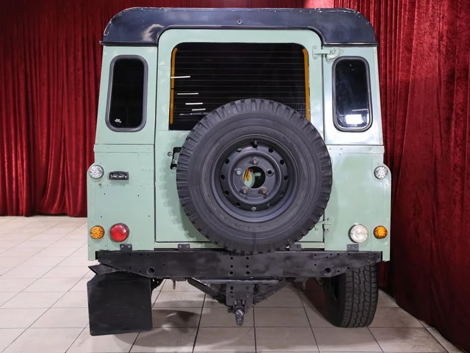 1998 Land Rover Defender 110 - Image 10 of 20
