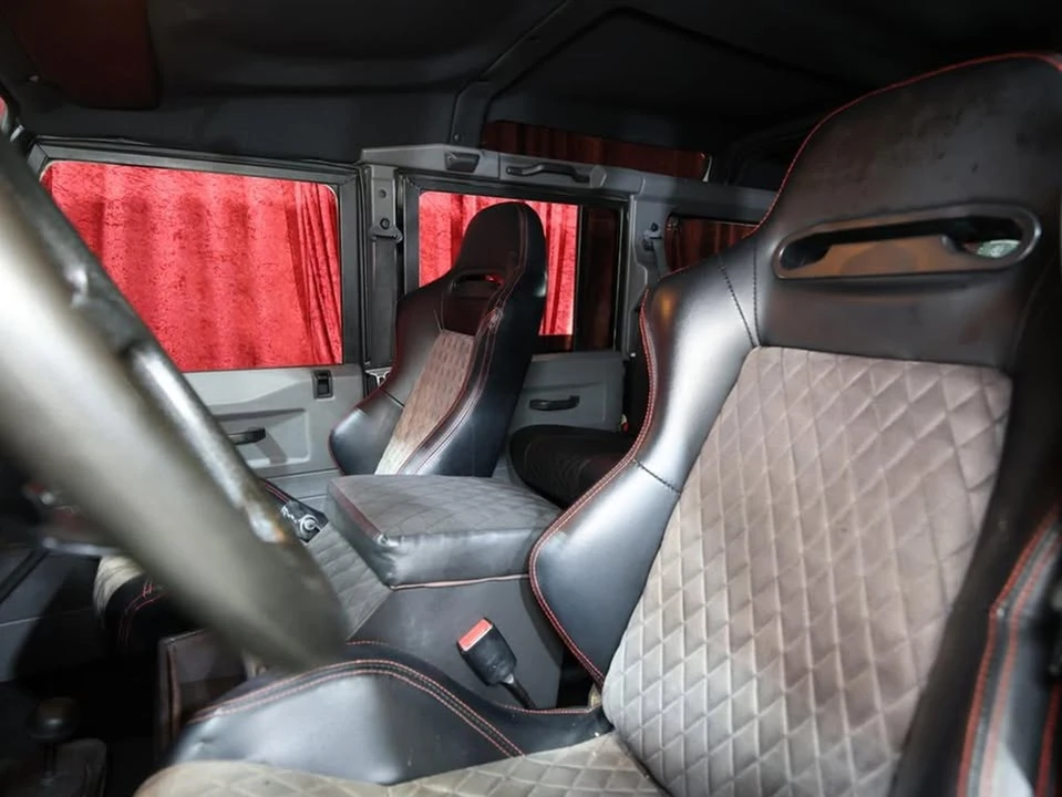 1998 Land Rover Defender 110 - Image 12 of 20