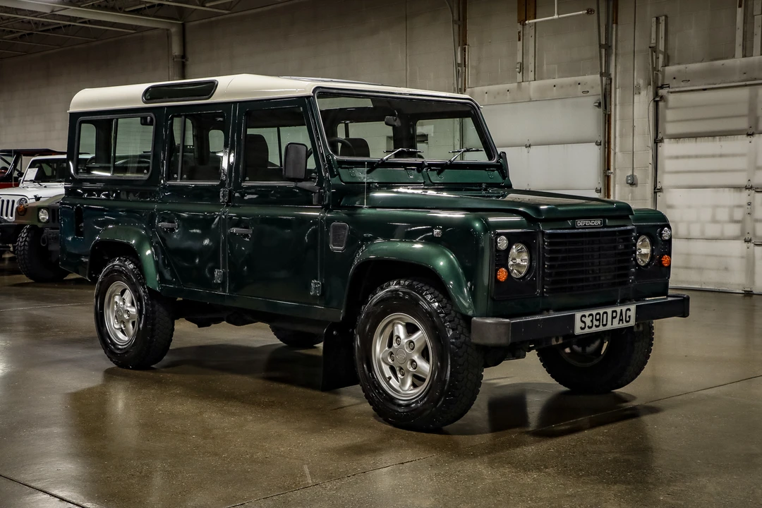 1998 Land Rover Defender 110 - Image 14 of 31