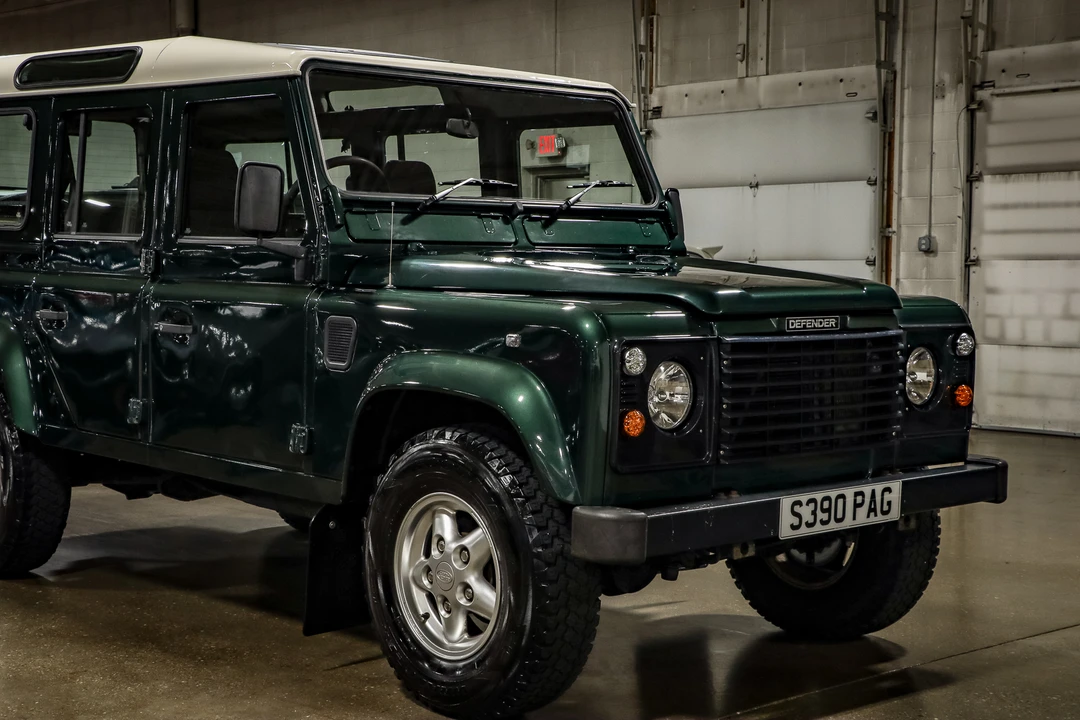 1998 Land Rover Defender 110 - Image 30 of 31