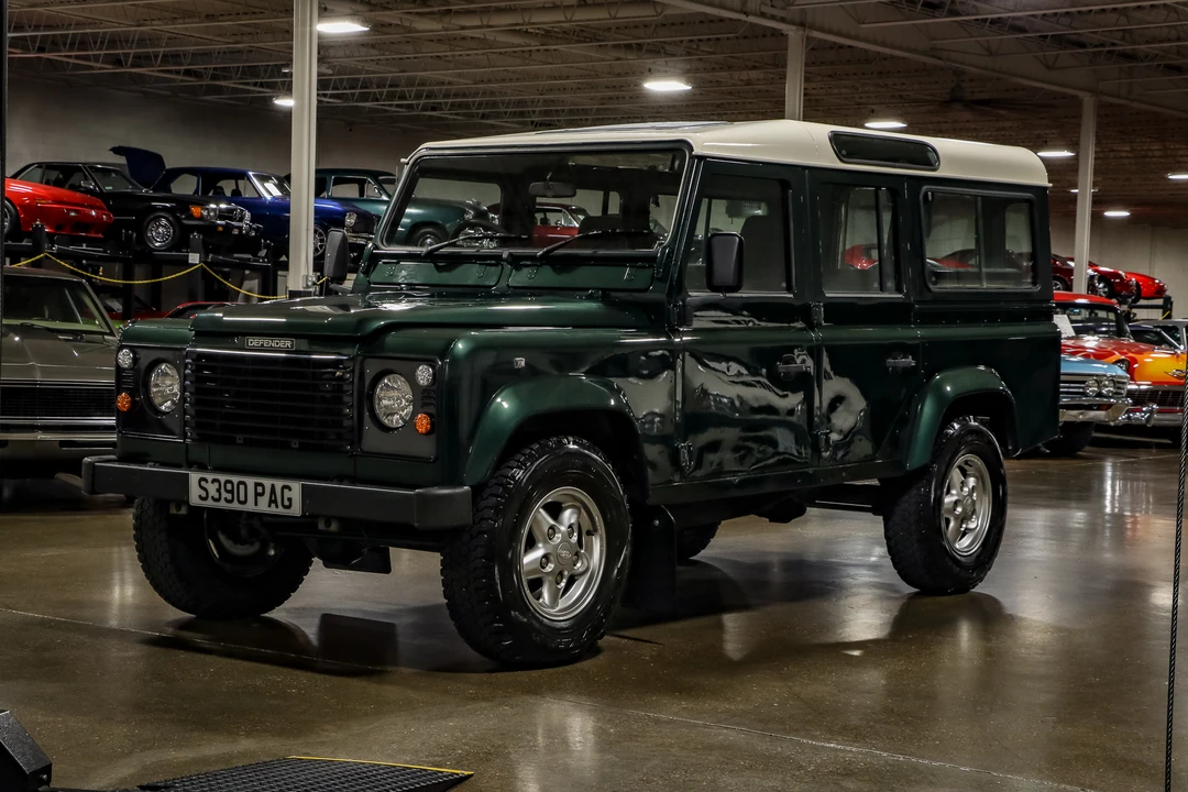 1998 Land Rover Defender 110 - Image 11 of 31