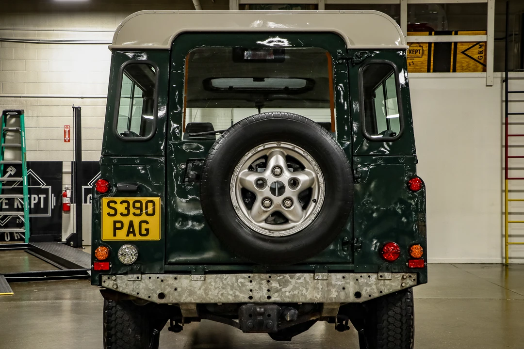 1998 Land Rover Defender 110 - Image 20 of 31