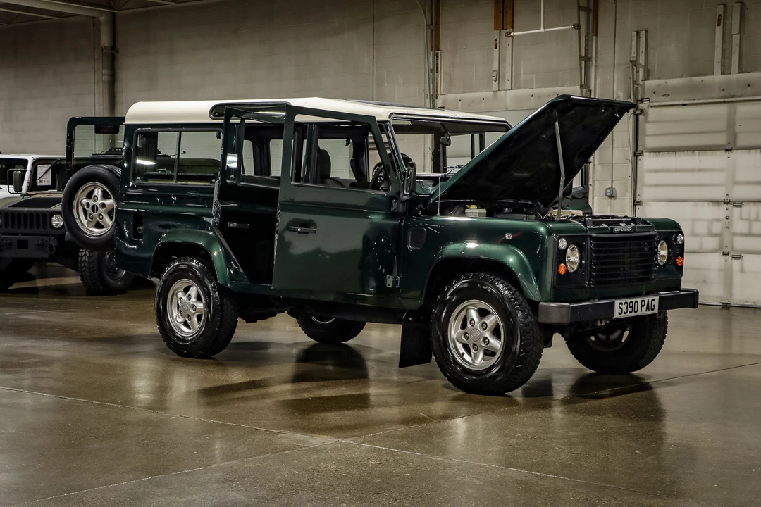 1998 Land Rover Defender 110 - Image 26 of 31