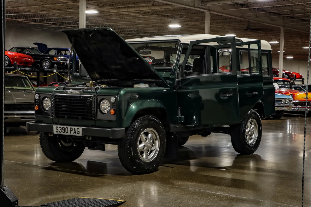 1998 Land Rover Defender 110 - Image 25 of 31