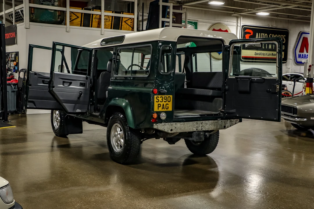 1998 Land Rover Defender 110 - Image 28 of 31
