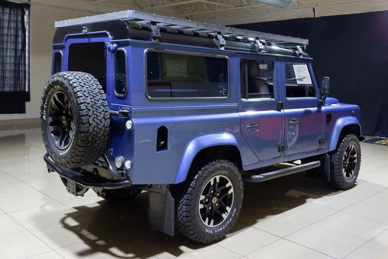 1998 Land Rover Defender 110 - Image 19 of 20