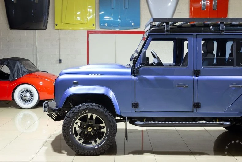 1998 Land Rover Defender 110 - Image 4 of 20